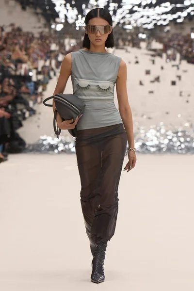 Look 4